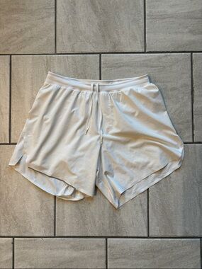Lululemon Run Shorts 6” with Liner